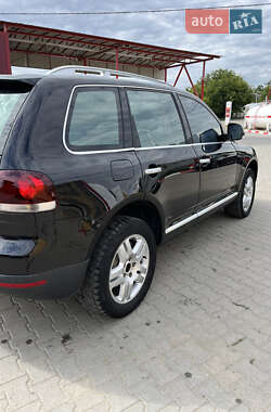 Внедорожник / Кроссовер Volkswagen Touareg 2008 в 