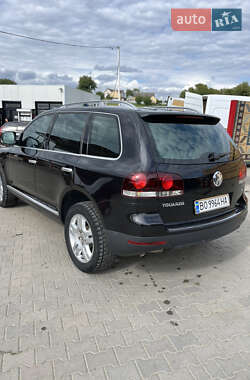 Внедорожник / Кроссовер Volkswagen Touareg 2008 в 