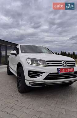 Внедорожник / Кроссовер Volkswagen Touareg 2017 в Любомле