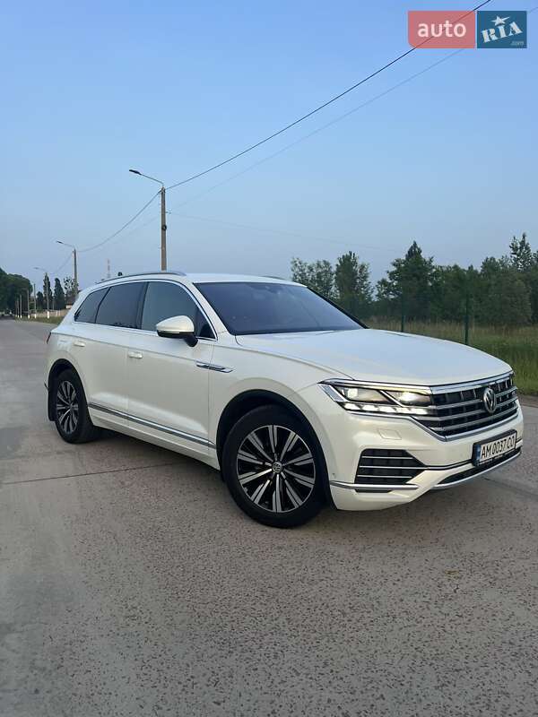 Внедорожник / Кроссовер Volkswagen Touareg 2018 в Коростене фото 2 Внедорожник / Кроссовер Volkswagen Touareg 2018 в Коростене
