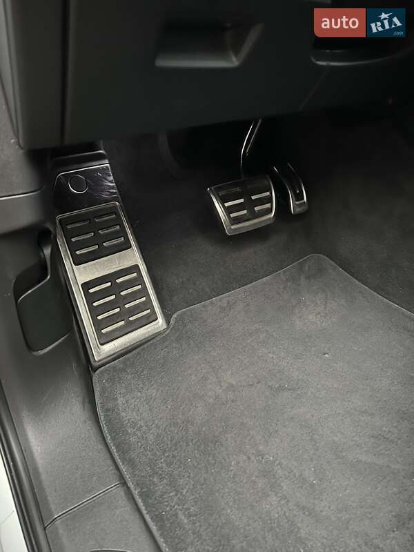 Внедорожник / Кроссовер Volkswagen Touareg 2018 в Коростене фото 27 Внедорожник / Кроссовер Volkswagen Touareg 2018 в Коростене