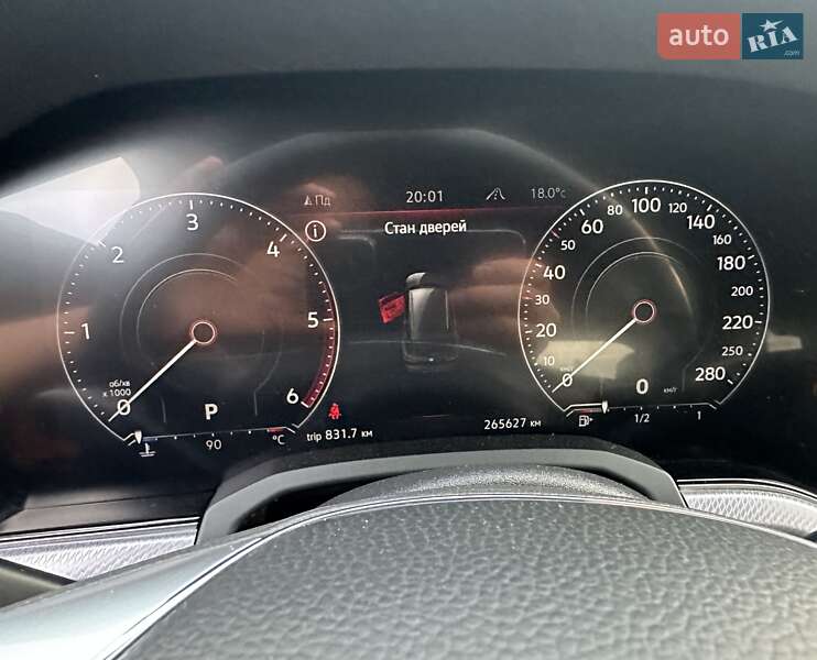 Позашляховик / Кросовер Volkswagen Touareg 2018 в Луцьку