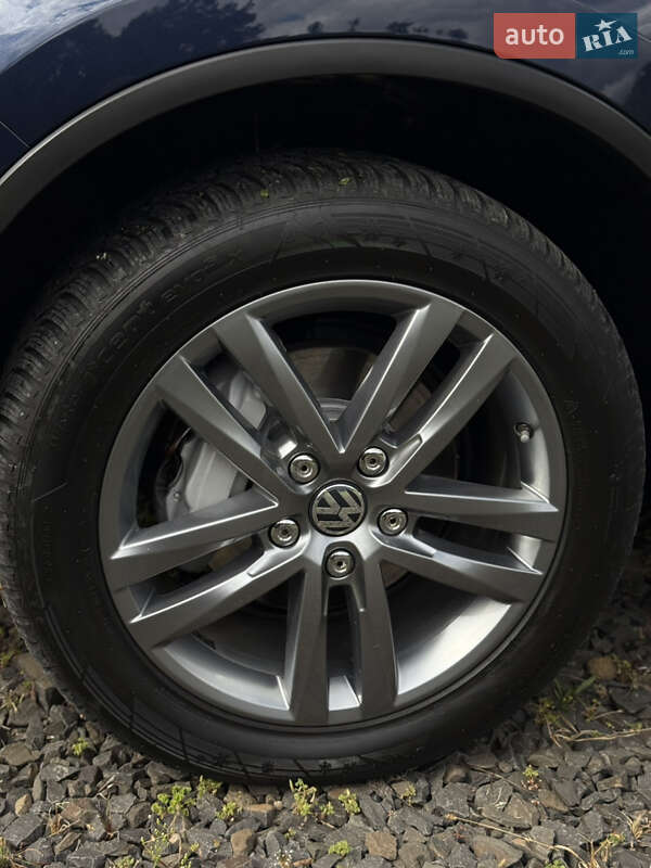 Внедорожник / Кроссовер Volkswagen Touareg 2014 в Луцке фото 19 Внедорожник / Кроссовер Volkswagen Touareg 2014 в Луцке