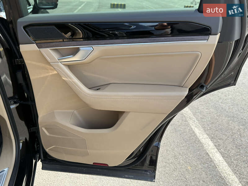 Позашляховик / Кросовер Volkswagen Touareg 2021 в Львові фото 45 Позашляховик / Кросовер Volkswagen Touareg 2021 в Львові