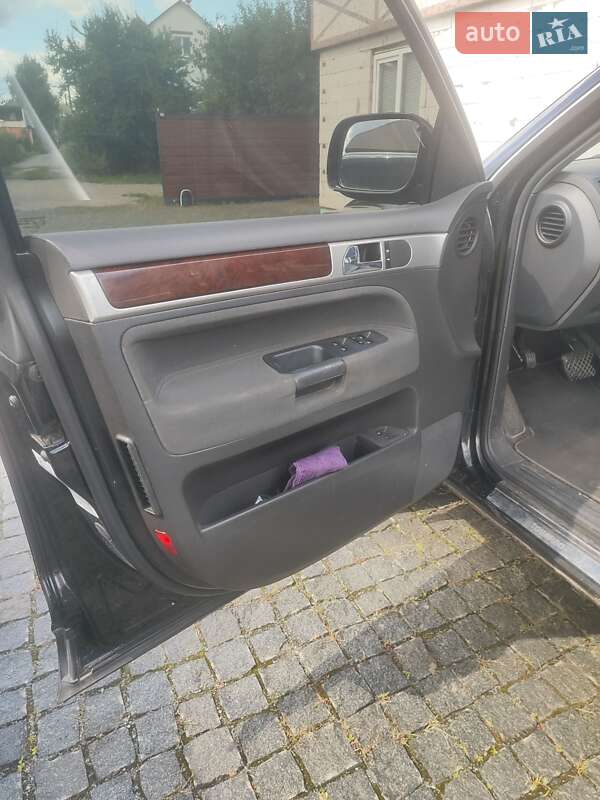 Позашляховик / Кросовер Volkswagen Touareg 2006 в Києві фото 12 Позашляховик / Кросовер Volkswagen Touareg 2006 в Києві