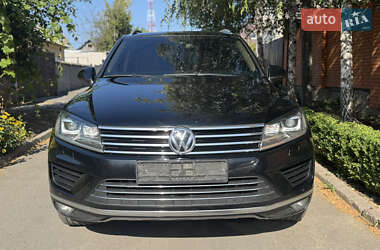 Позашляховик / Кросовер Volkswagen Touareg 2016 в Дніпрі