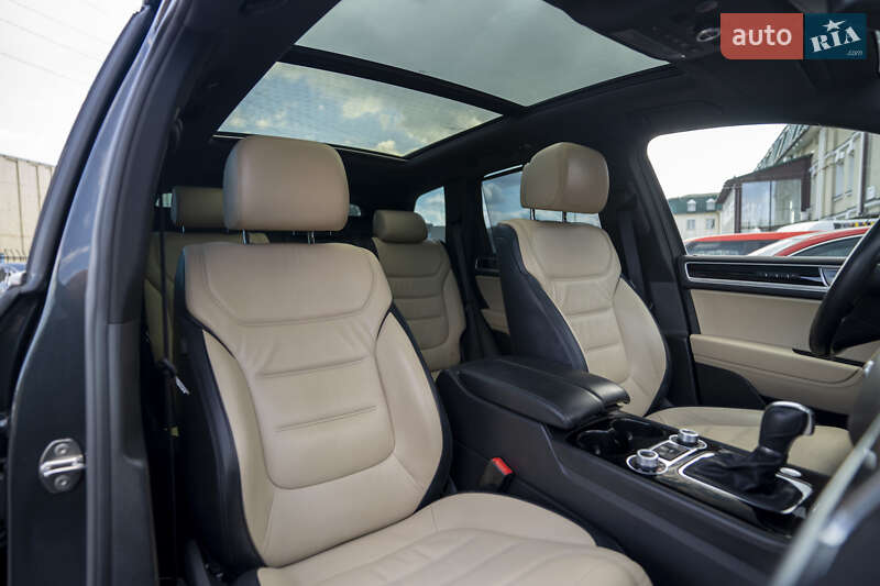 Внедорожник / Кроссовер Volkswagen Touareg 2015 в Киеве фото 37 Внедорожник / Кроссовер Volkswagen Touareg 2015 в Киеве