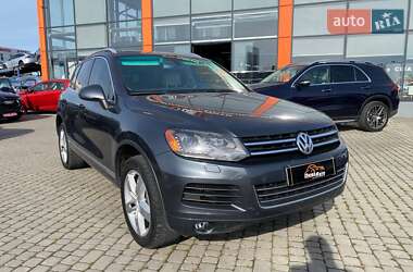 Внедорожник / Кроссовер Volkswagen Touareg 2011 в Львове
