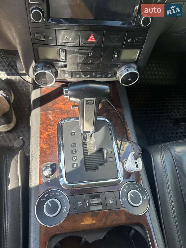 Позашляховик / Кросовер Volkswagen Touareg 2007 в Одесі