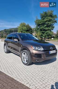 Внедорожник / Кроссовер Volkswagen Touareg 2011 в Львове