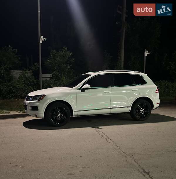 Volkswagen Touareg 2013