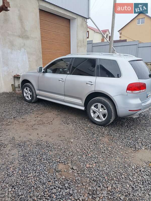 Внедорожник / Кроссовер Volkswagen Touareg 2006 в Виннице