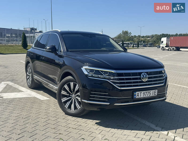 Внедорожник / Кроссовер Volkswagen Touareg 2018 в Коломые
