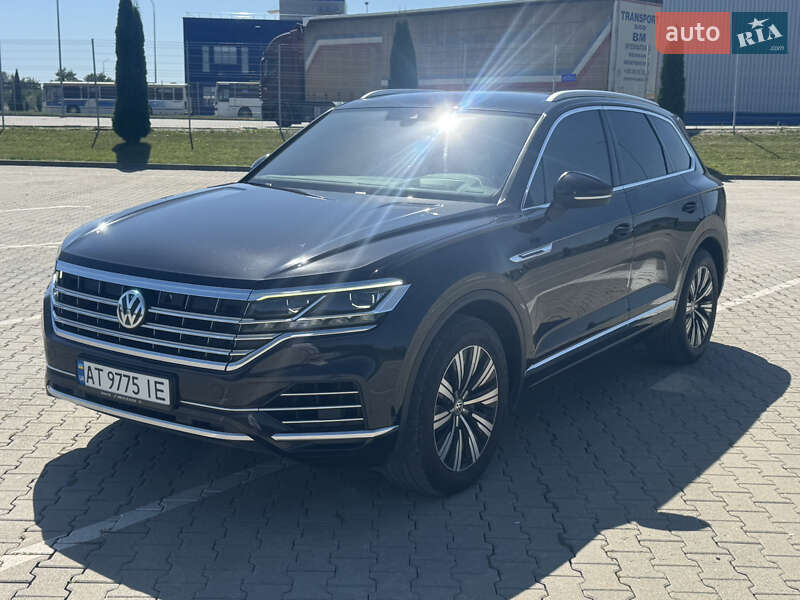 Внедорожник / Кроссовер Volkswagen Touareg 2018 в Коломые