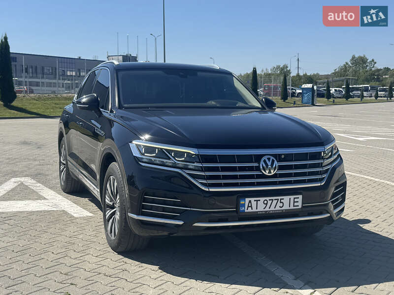 Внедорожник / Кроссовер Volkswagen Touareg 2018 в Коломые