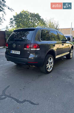 Внедорожник / Кроссовер Volkswagen Touareg 2007 в 