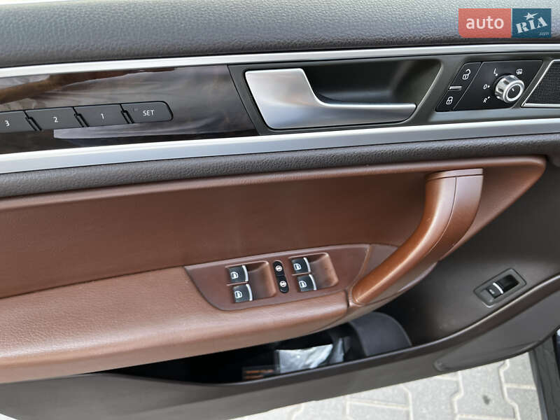 Позашляховик / Кросовер Volkswagen Touareg 2012 в Тернополі фото 40 Позашляховик / Кросовер Volkswagen Touareg 2012 в Тернополі