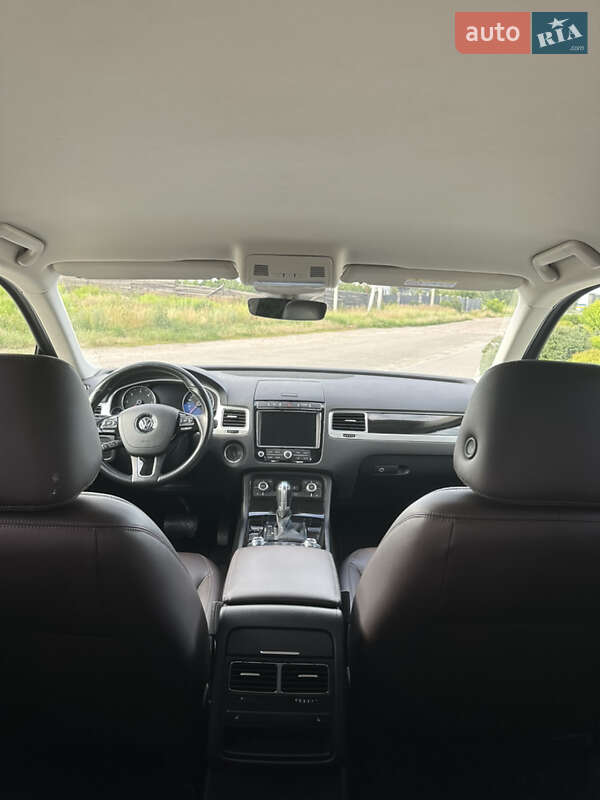 Позашляховик / Кросовер Volkswagen Touareg 2017 в Києві фото 9 Позашляховик / Кросовер Volkswagen Touareg 2017 в Києві