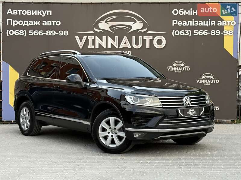 Внедорожник / Кроссовер Volkswagen Touareg 2017 в 