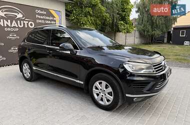Внедорожник / Кроссовер Volkswagen Touareg 2017 в 