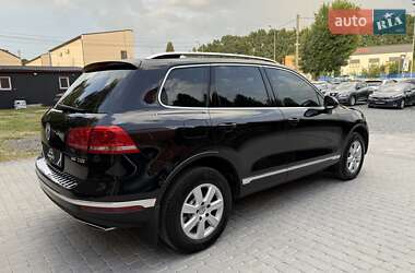 Внедорожник / Кроссовер Volkswagen Touareg 2017 в 