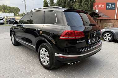 Внедорожник / Кроссовер Volkswagen Touareg 2017 в 