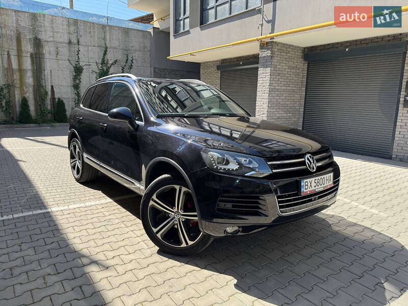 Позашляховик / Кросовер Volkswagen Touareg 2010 в Хмельницькому
