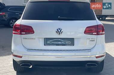 Внедорожник / Кроссовер Volkswagen Touareg 2014 в 