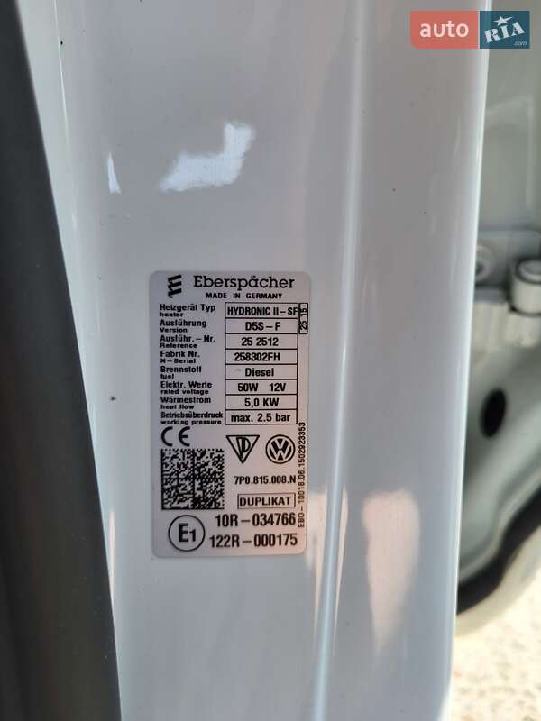 Внедорожник / Кроссовер Volkswagen Touareg 2015 в Херсоне