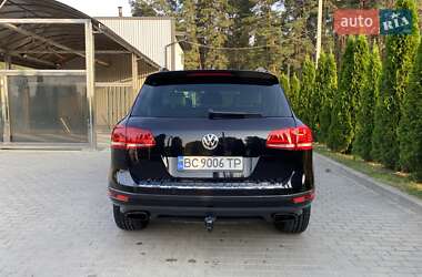 Внедорожник / Кроссовер Volkswagen Touareg 2015 в 
