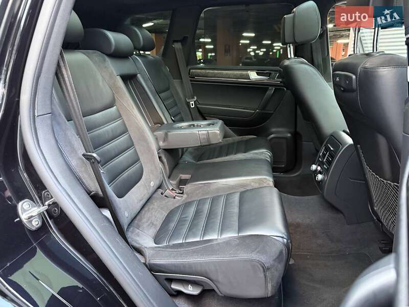 Внедорожник / Кроссовер Volkswagen Touareg 2015 в Киеве фото 12 Внедорожник / Кроссовер Volkswagen Touareg 2015 в Киеве