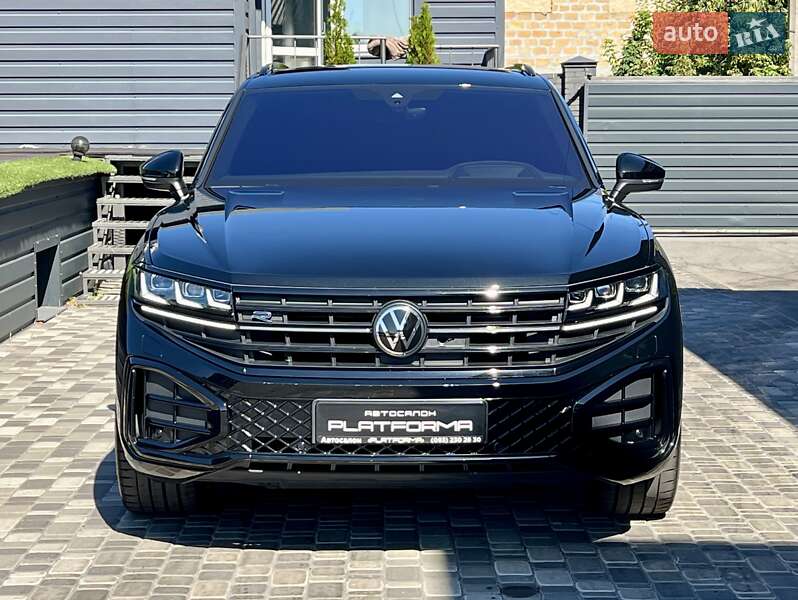 Внедорожник / Кроссовер Volkswagen Touareg 2023 в Киеве