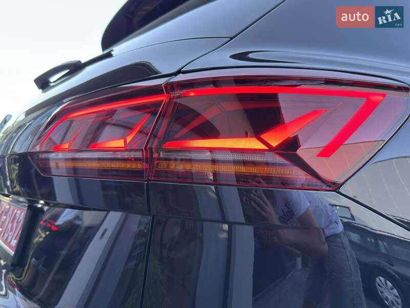 Внедорожник / Кроссовер Volkswagen Touareg 2022 в Черновцах