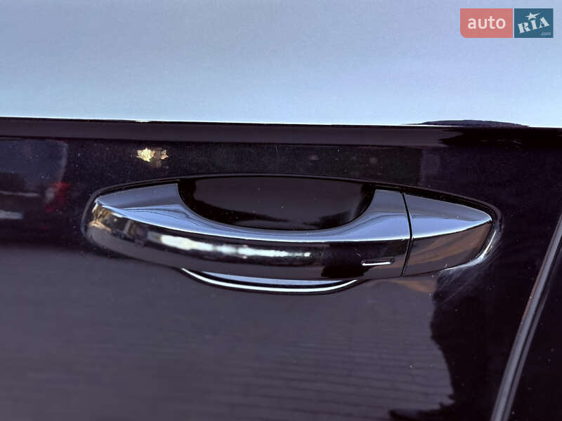 Внедорожник / Кроссовер Volkswagen Touareg 2019 в Ровно