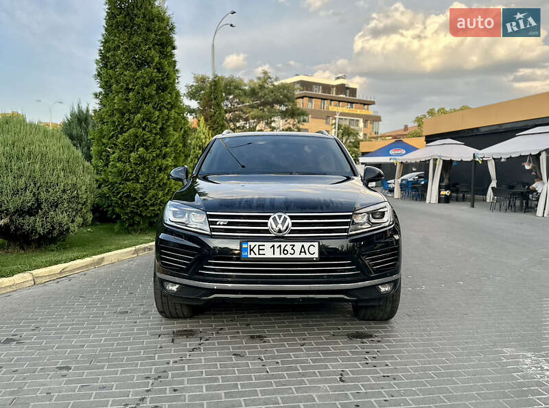 Внедорожник / Кроссовер Volkswagen Touareg 2018 в Днепре