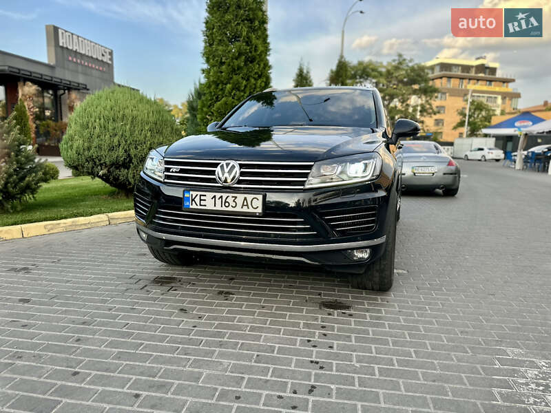 Внедорожник / Кроссовер Volkswagen Touareg 2018 в Днепре