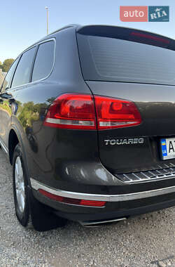 Внедорожник / Кроссовер Volkswagen Touareg 2016 в 