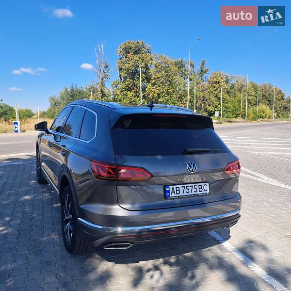 Внедорожник / Кроссовер Volkswagen Touareg 2023 в Тульчине