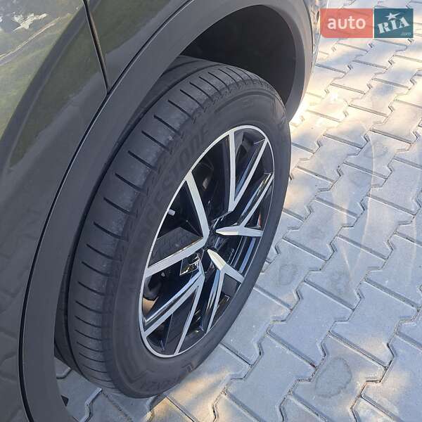 Внедорожник / Кроссовер Volkswagen Touareg 2023 в Тульчине