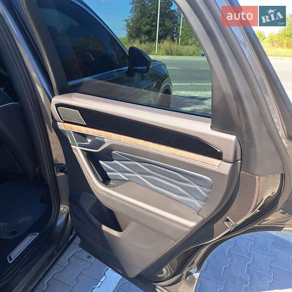 Внедорожник / Кроссовер Volkswagen Touareg 2023 в Тульчине