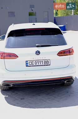 Внедорожник / Кроссовер Volkswagen Touareg 2020 в 