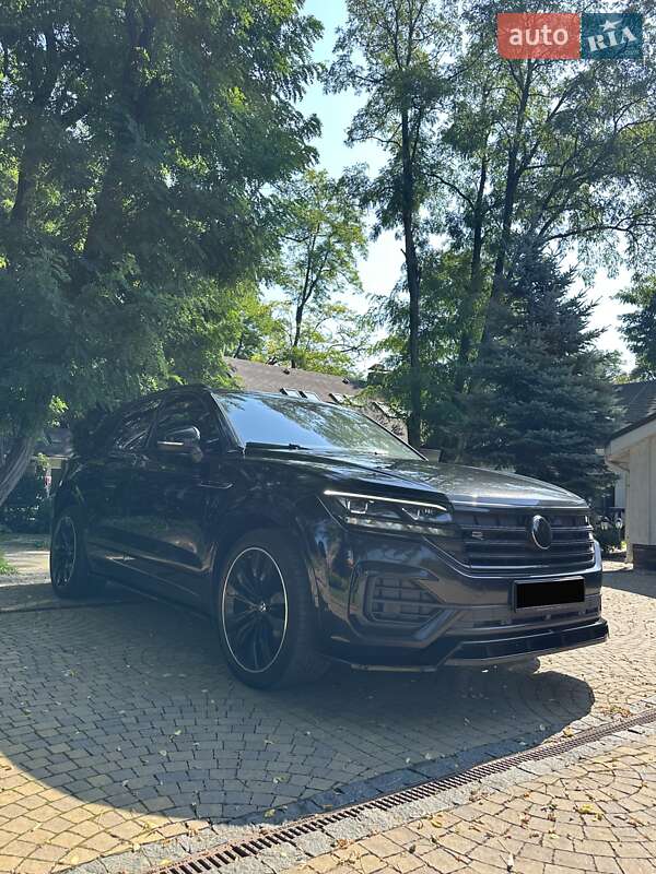 Внедорожник / Кроссовер Volkswagen Touareg 2023 в Киеве