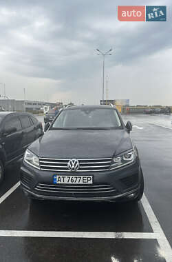 Позашляховик / Кросовер Volkswagen Touareg 2015 в Львові