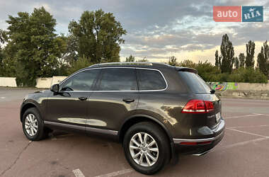 Внедорожник / Кроссовер Volkswagen Touareg 2017 в 