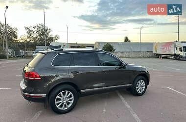 Внедорожник / Кроссовер Volkswagen Touareg 2017 в 