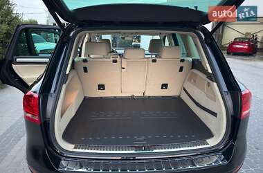 Внедорожник / Кроссовер Volkswagen Touareg 2014 в 