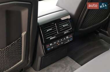 Внедорожник / Кроссовер Volkswagen Touareg 2023 в 