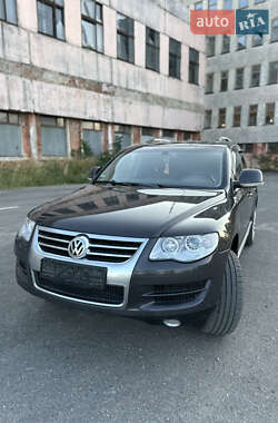 Внедорожник / Кроссовер Volkswagen Touareg 2007 в 