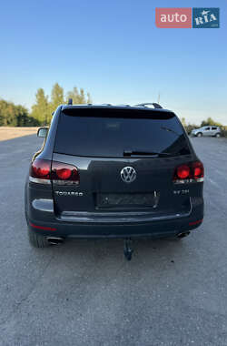 Внедорожник / Кроссовер Volkswagen Touareg 2007 в 