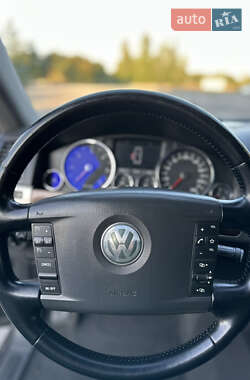 Внедорожник / Кроссовер Volkswagen Touareg 2007 в 